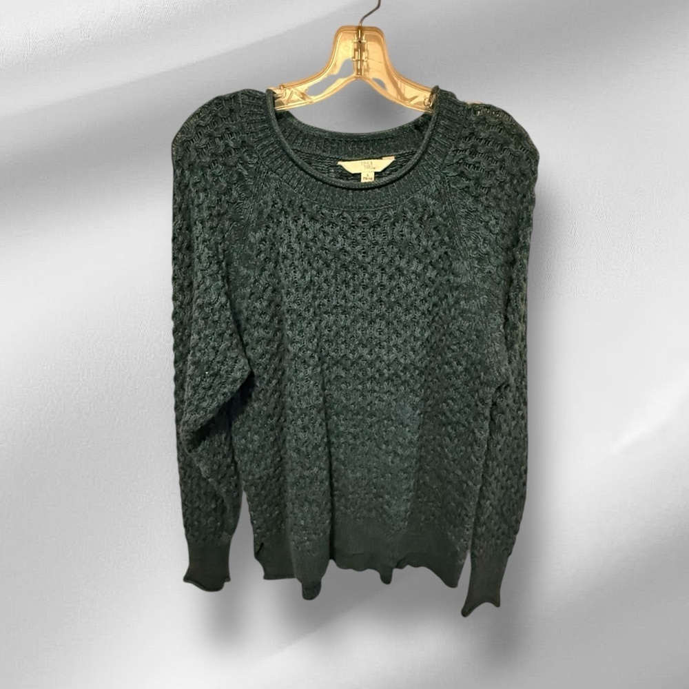Time and Tru Sweater